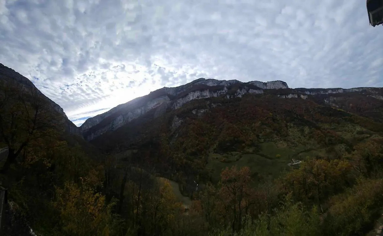 Gite Le Belvedere Au Refuge Du Phoenix, Echevis 0*,
