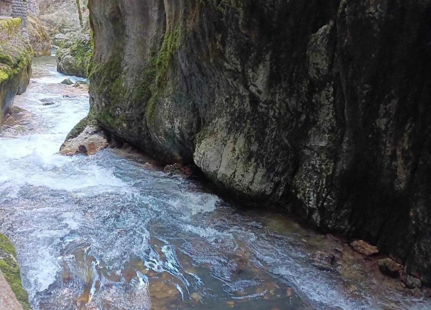 Gite Le Belvedere Au Refuge Du Phoenix, Echevis フランス